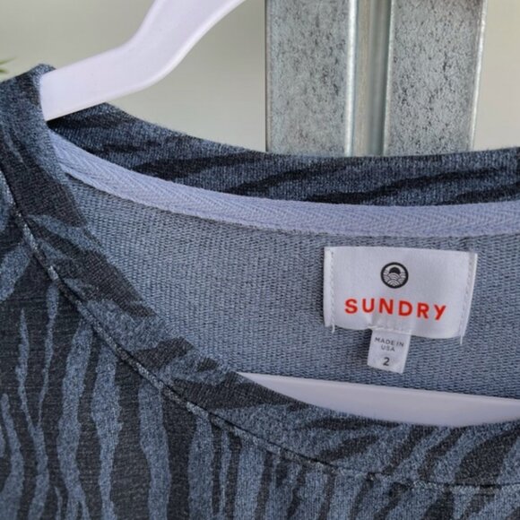 SUNDRY x Anthropologie Blue Black Zebra Stripes Top Size Medium - Picture 2 of 8